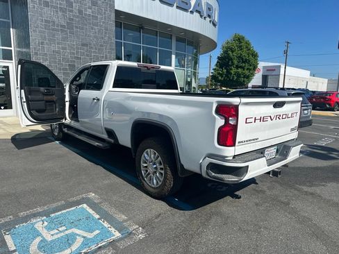 Used 2020 Chevrolet Silverado 3500 High Country w/ Z71 Off-Road Package AWD/4WD image 6