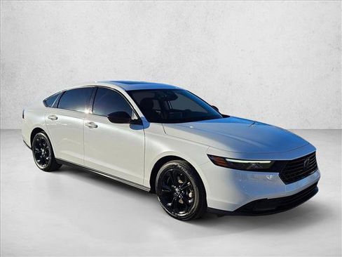 Used 2025 Honda Accord SE image 3