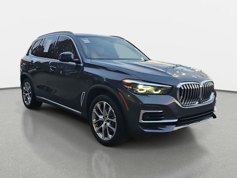 Used 2022 BMW X5 sDrive40i w/ Premium Package image 3