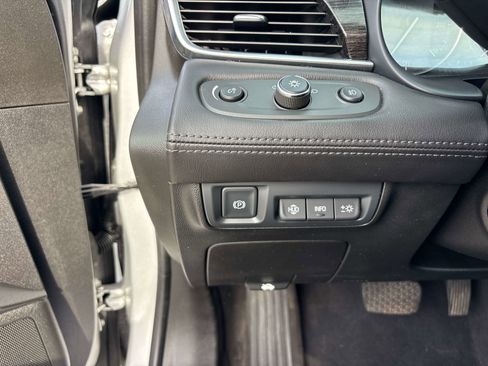 Used 2018 Buick LaCrosse Premium image 15