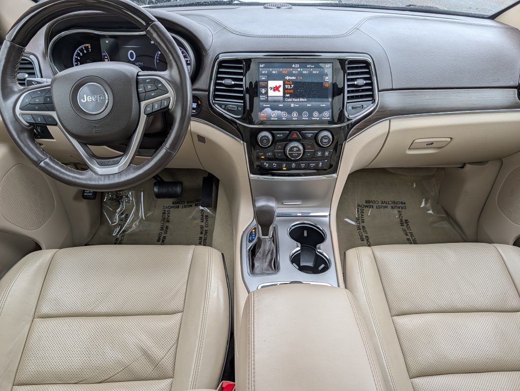 Used 2020 Jeep Grand Cherokee Overland AWD/4WD image 19