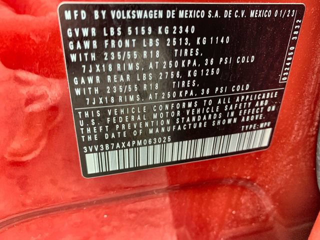 Used 2023 Volkswagen Tiguan SE FWD image 32
