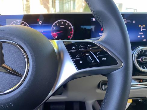 Certified 2025 Mercedes-Benz GLA 250 image 28