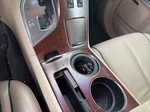 Used 2012 Toyota Venza Limited image 7