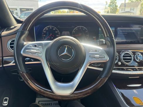 Used 2018 Mercedes-Benz S 560 4MATIC Sedan image 40