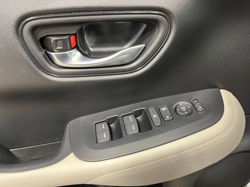 New 2026 Honda HR-V LX image 11