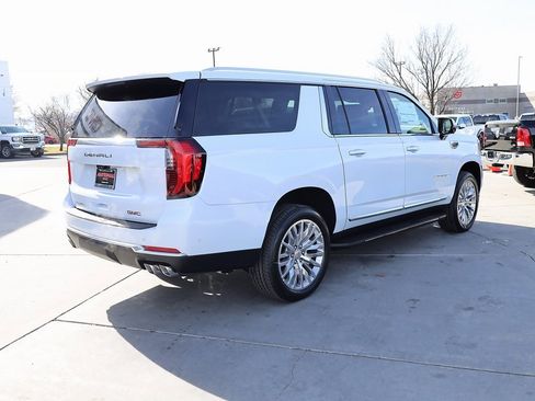 New 2026 GMC Yukon XL Denali w/ Advanced Technology Package image 6