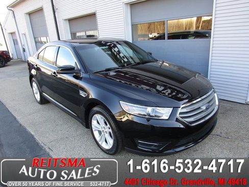 Used 2017 Ford Taurus SEL image 1