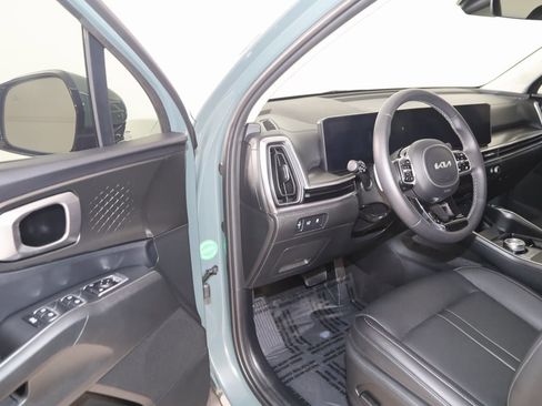Used 2025 Kia Sorento EX image 51