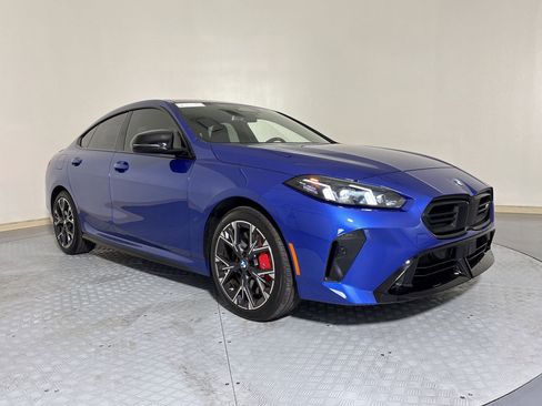 Used 2025 BMW M235i xDrive w/ Premium Package image 6