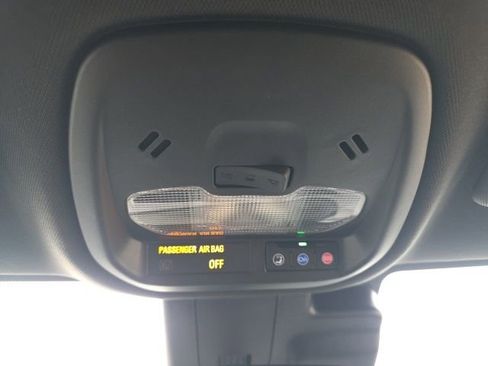 Used 2024 Buick Envista Sport Touring w/ Convenience I Package image 25