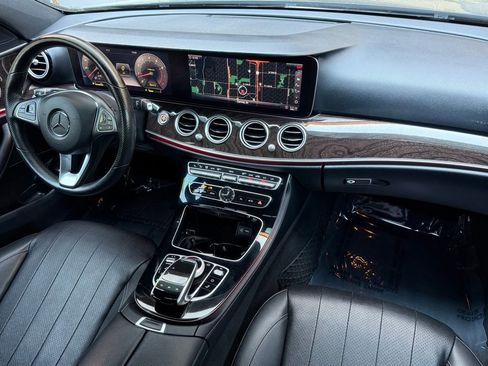 Used 2018 Mercedes-Benz E 400 4MATIC Wagon image 21