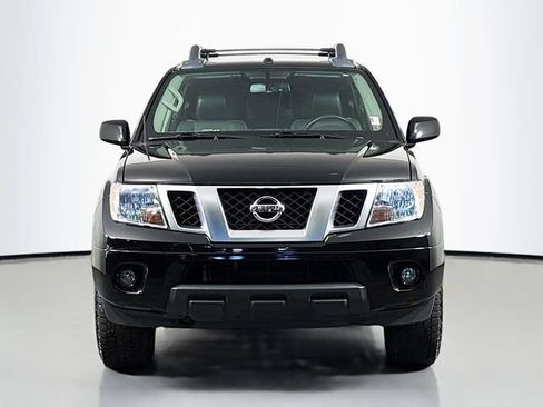Used 2020 Nissan Frontier PRO-4X AWD/4WD image 2