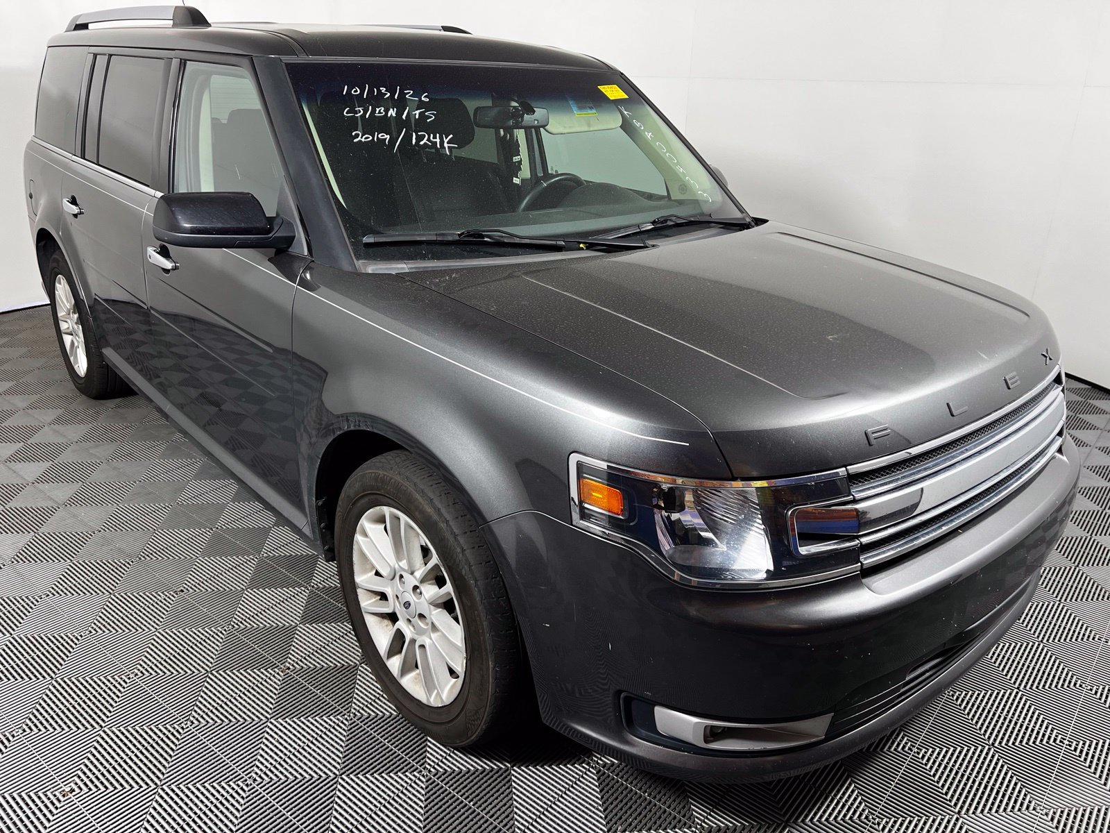 Used 2019 Ford Flex SEL FWD image 3