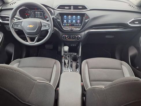 Certified 2023 Chevrolet TrailBlazer LT w/ Convenience Package image 9