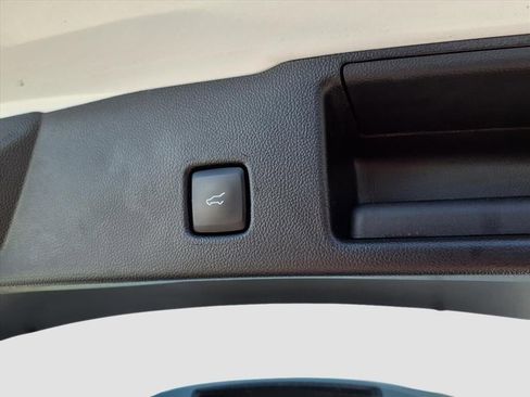 Used 2022 Ford Escape SEL image 28