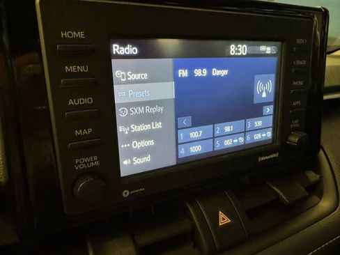 Used 2022 Toyota RAV4 LE AWD/4WD image 13