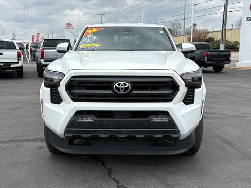 Used 2024 Toyota Tacoma SR5 w/ SR5 Upgrade Package image 25