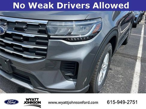 New 2025 Ford Explorer Active image 9