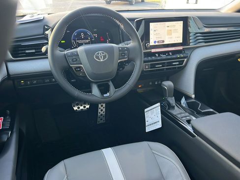New 2026 Toyota Camry SE image 18