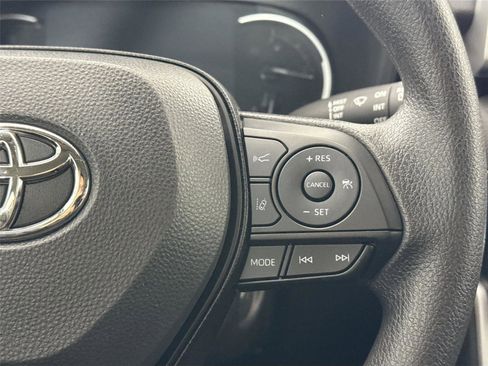 Certified 2025 Toyota RAV4 LE image 18