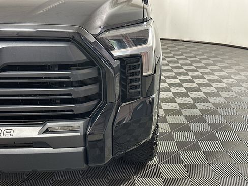 Used 2025 Toyota Tundra SR5 AWD/4WD image 9