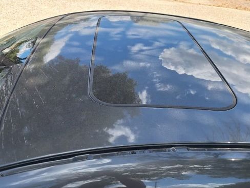 Used 2018 MAZDA MAZDA3 Touring image 13