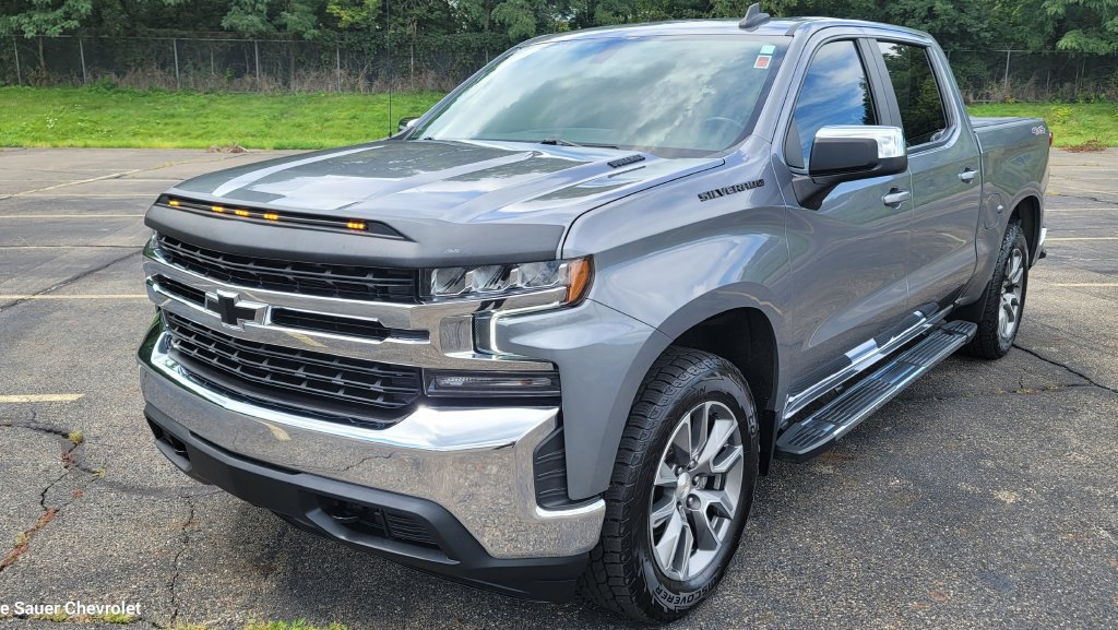 Used 2022 Chevrolet Silverado 1500 LT w/ Bed Protection Package AWD/4WD image 3