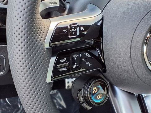 New 2026 Mercedes-Benz GLA 35 AMG 4MATIC image 9