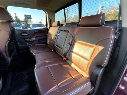 Used 2015 Chevrolet Silverado 2500 High Country w/ Duramax Plus Package image 22
