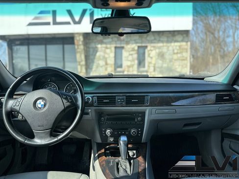 Used 2007 BMW 328xi Wagon image 21