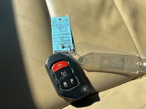 Used 2018 Jeep Wrangler Unlimited Sahara image 85