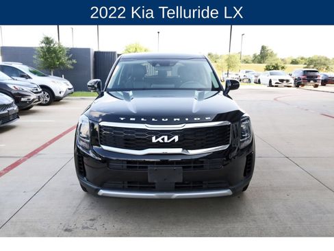 Used 2022 Kia Telluride LX AWD/4WD image 2