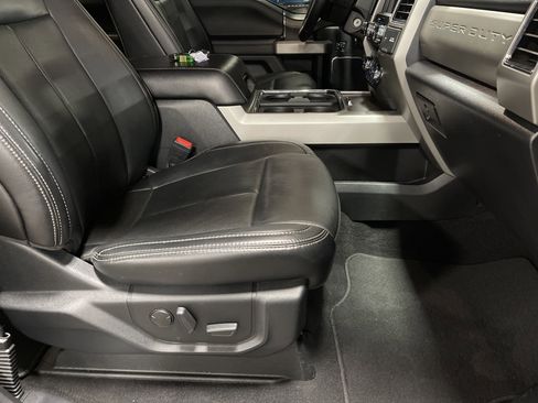 Used 2020 Ford F250 Lariat image 15