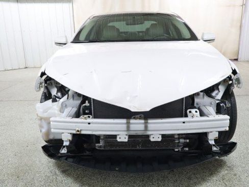 Used 2014 Lincoln MKZ Hybrid w/ Equipment Group 202A Reserve FWD image 7