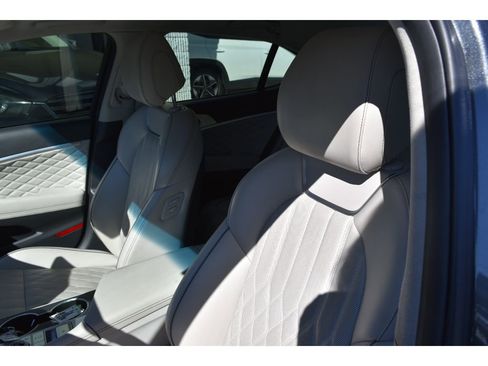 Used 2019 Genesis G70 3.3T Advanced w/ Prestige Package image 27