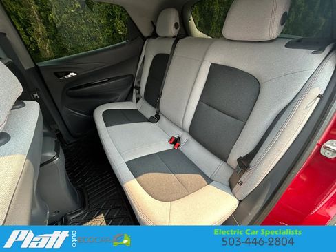 Used 2018 Chevrolet Bolt LT FWD image 34