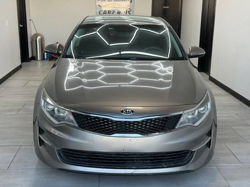 Used 2017 Kia Optima LX FWD image 11