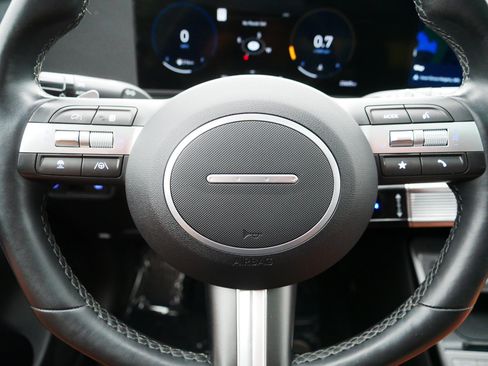 Used 2024 Hyundai Kona Limited AWD/4WD image 22
