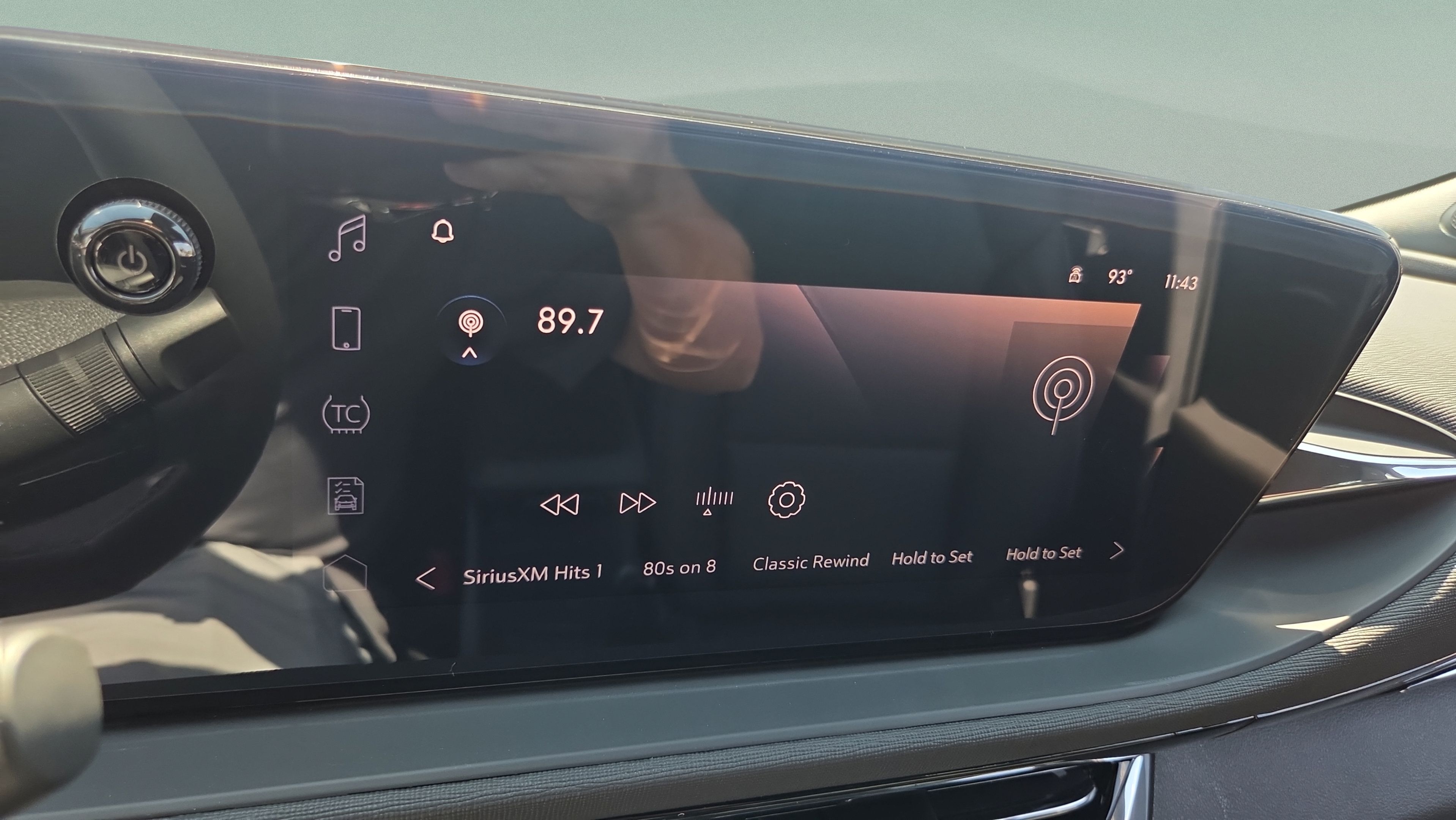 New 2026 Buick Envista Sport Touring w/ Convenience I Package FWD image 18
