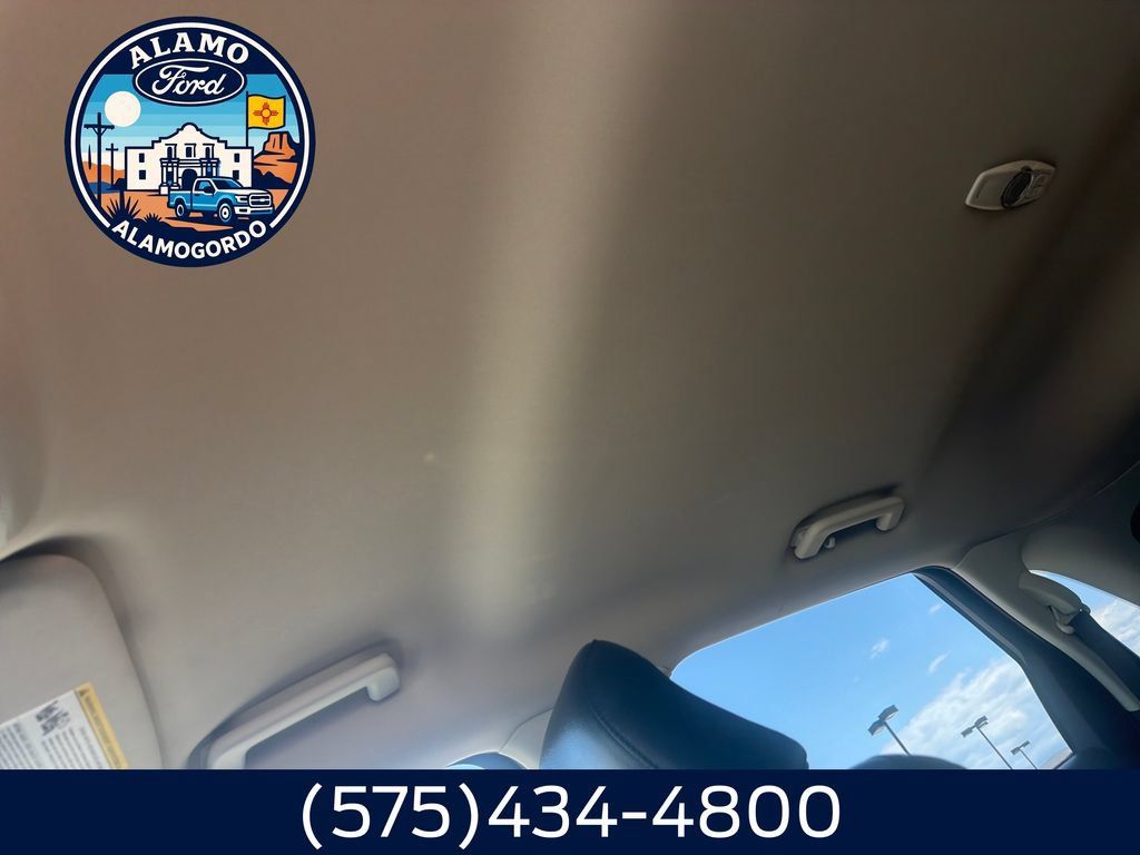 Used 2024 Ford Edge SEL AWD/4WD image 20