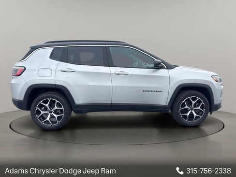 Used 2025 Jeep Compass Limited AWD/4WD image 6