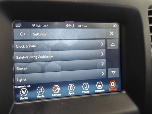 Used 2019 Jeep Compass Latitude AWD/4WD image 35