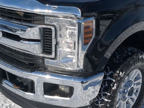 Used 2019 Ford F350 XLT w/ XLT Value Package image 15