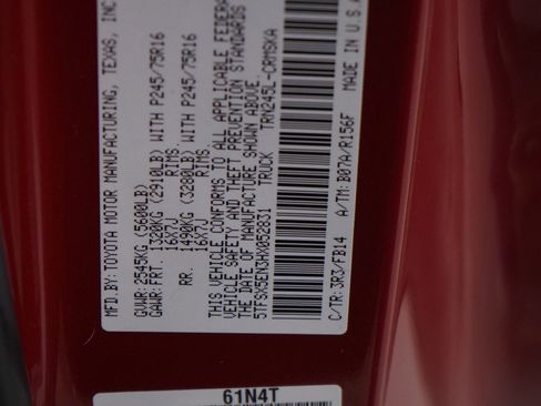 Used 2017 Toyota Tacoma SR w/ SR Convenience Package image 24