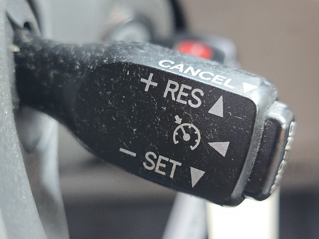 Used 2011 Toyota Camry LE FWD image 28