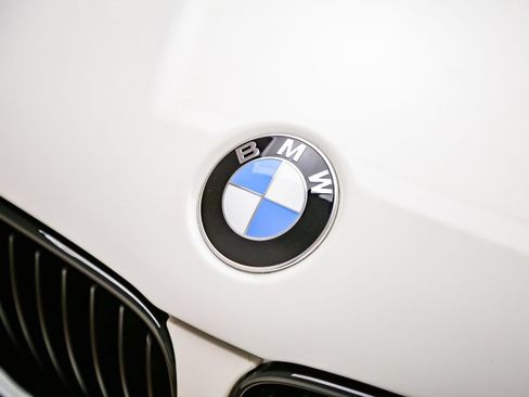 Used 2011 BMW 1 Series M RWD image 10