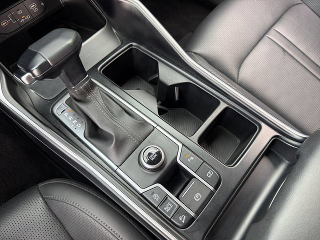 Used 2024 Kia Sorento S FWD image 19