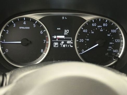 Used 2021 Nissan Kicks S FWD image 13