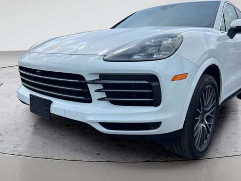 Used 2021 Porsche Cayenne AWD/4WD image 35